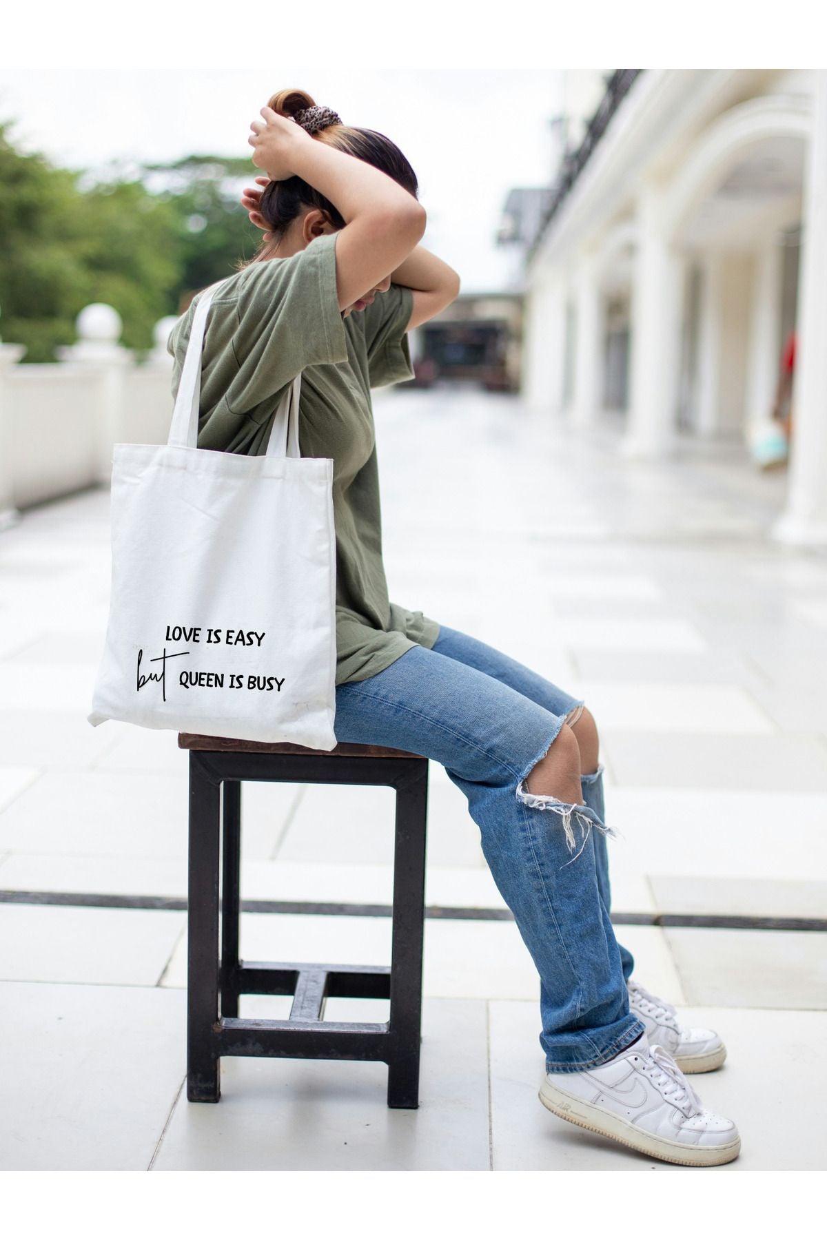 Kalın Kanvas Love is Easy but Queen is Busy Motto Tote Bag Bez Çanta, Omuz Çantası, Kalın Bez Çanta