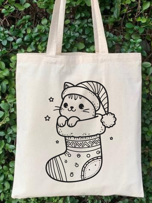 Çorapta Kedi Boyama Çantasi Anaokulu Çocuk Etkinlik Boyama tasarımlı krem kanvas çanta. %100 pamuk, 35x40 cm doğal tote bag. 