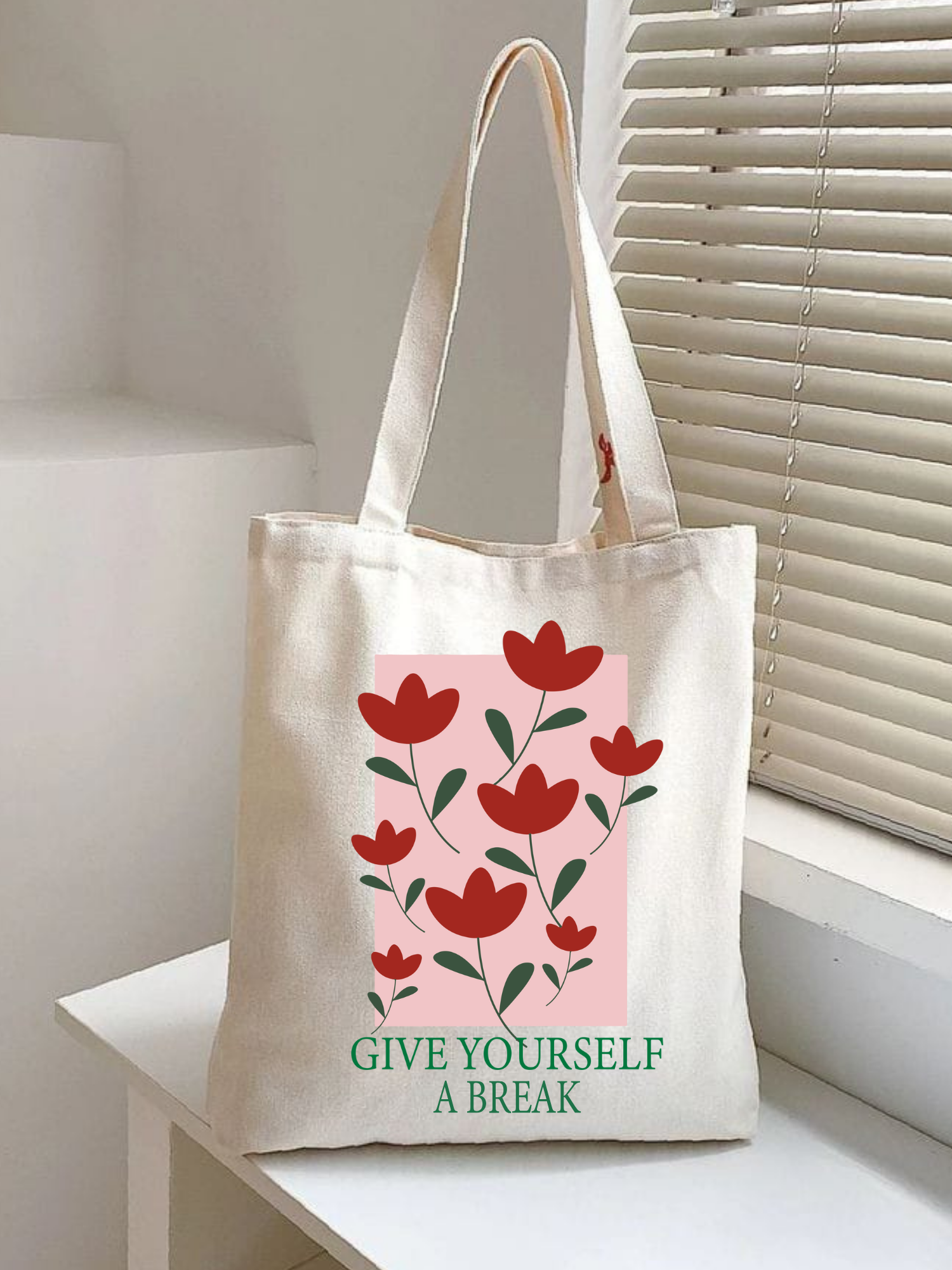 Give Yourself Break tasarımlı %100 pamuk ham bez çanta. 35x40 cm dayanıklı, çevre dostu, günlük kullanım ve hediye için ideal tote bag modeli.