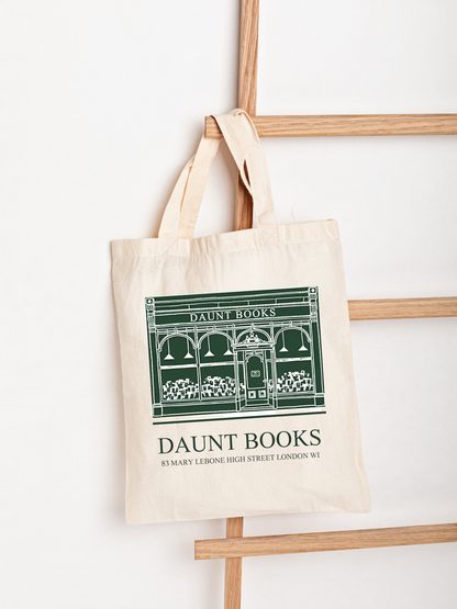 Daunt Books tasarımlı %100 pamuk ham bez çanta. 35x40 cm dayanıklı, çevre dostu, günlük kullanım ve hediye için ideal tote bag modeli.