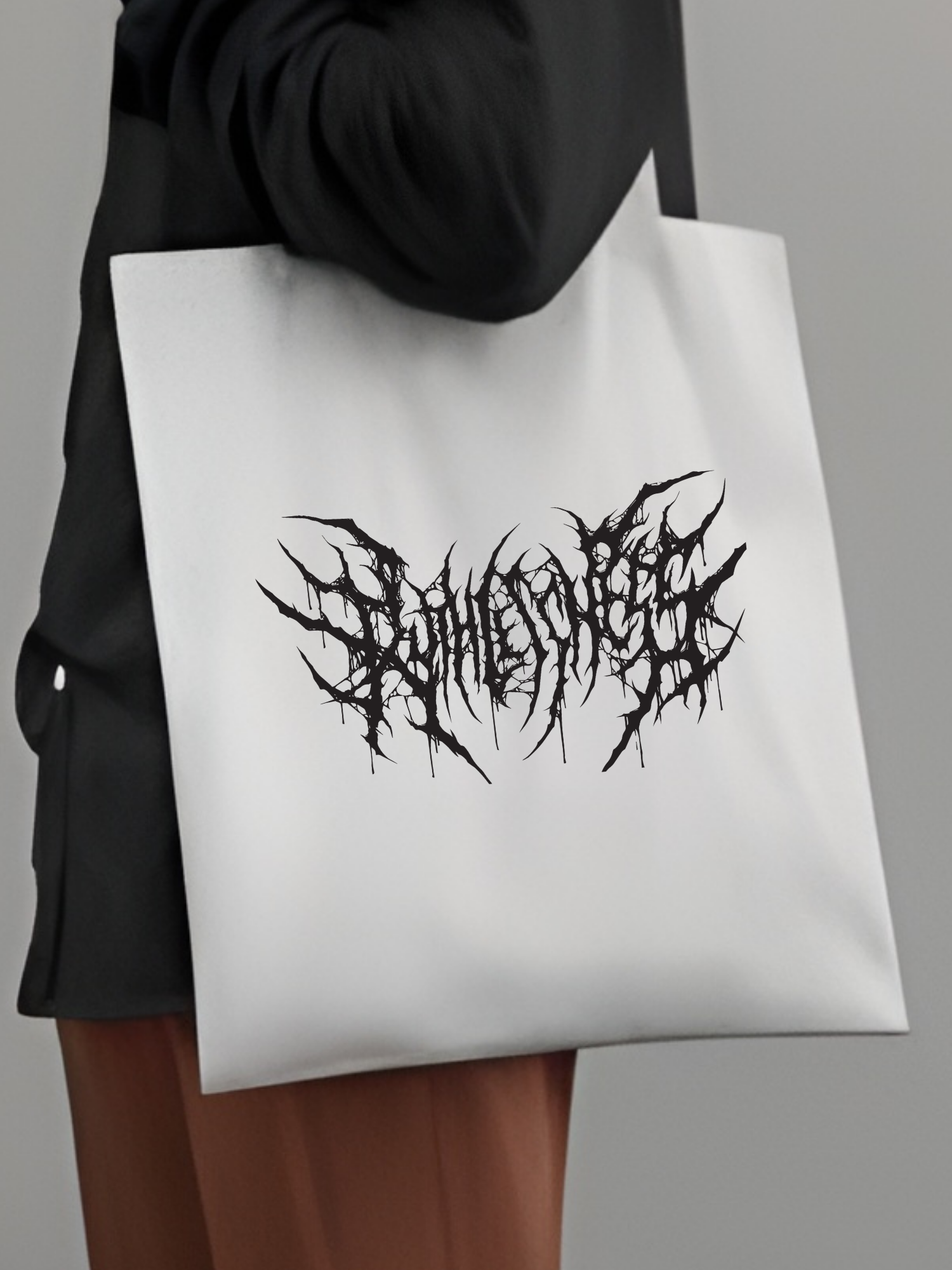 Gothic Tarz, Gotik Tasarım tasarımlı %100 pamuk ham bez çanta. 35x40 cm dayanıklı, çevre dostu, günlük kullanım ve hediye için ideal tote bag modeli.