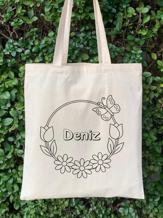 Kişiye özel isimli boyanabilir bez çanta – kelebek ve çiçek çizimli boyama tasarım çantası
