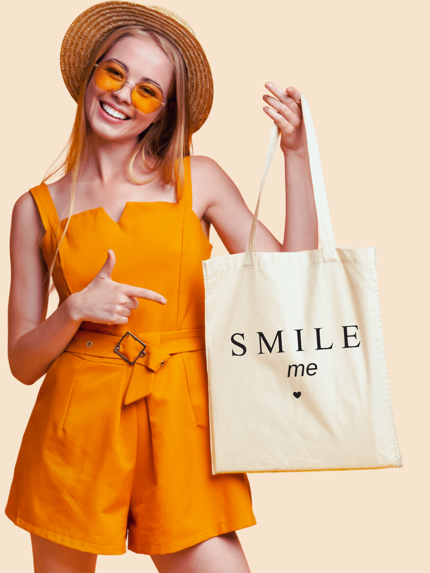 Smile Me tasarımlı %100 pamuk ham bez çanta. 35x40 cm dayanıklı, çevre dostu, günlük kullanım ve hediye için ideal tote bag modeli.